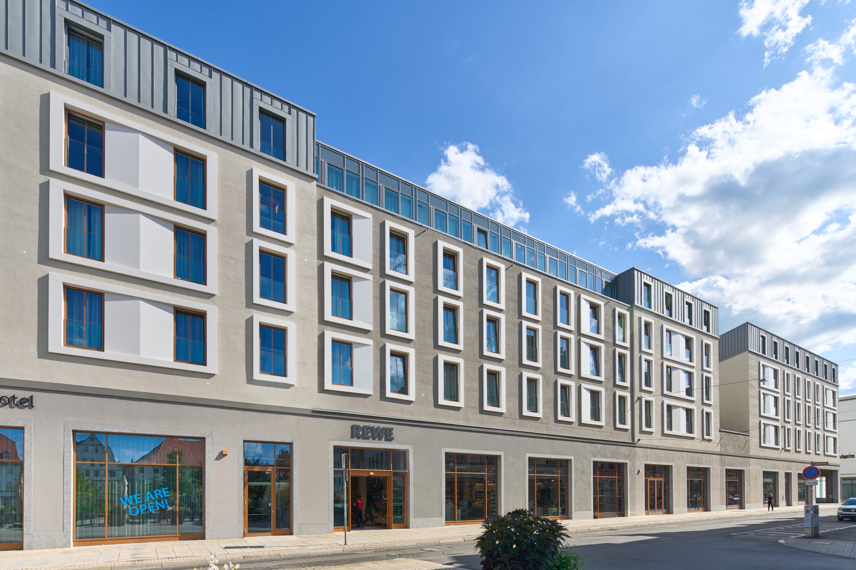 Stadermann-Architekten: Hotel- und Geschäftsgebäude Neuwerkstraße, Erfurt